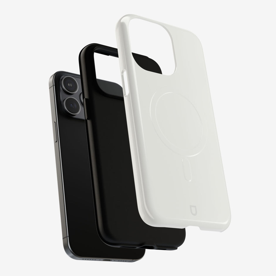 iPhone 15 Pro Max MagSafe Tough Case - White