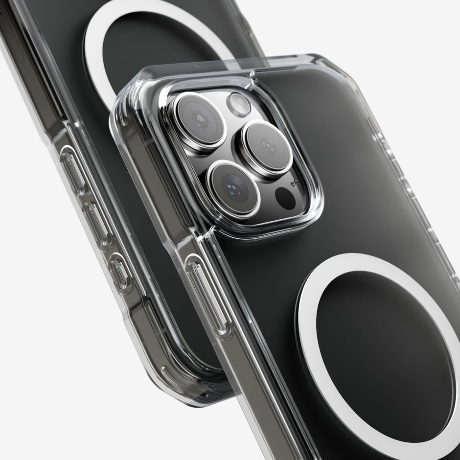 iPhone 15 Pro Max Clear Impact MagSafe Case