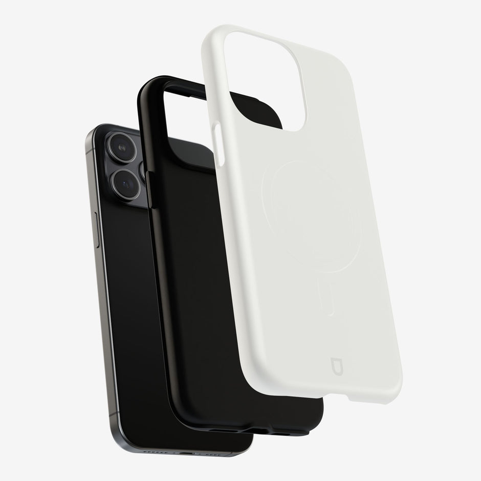 iPhone 15 Pro Max MagSafe Tough Case - White